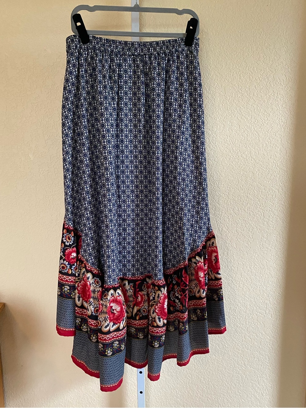 The Pyramid Collection Navy and Red High-Low Boho Maxi Skirt size Medium - Picture 2 of 3